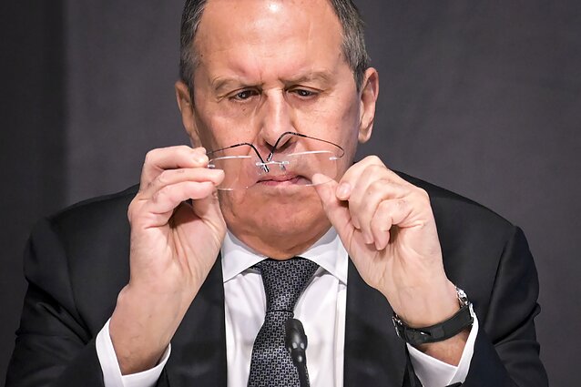 Связанный с Путиным главный раввин РФ предложил Лаврову извиниться за антисемитские высказывания