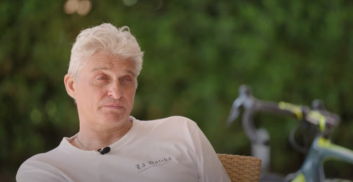 Российский миллионер: Вся Россия помазалась говном, он нас помазал (Видео)