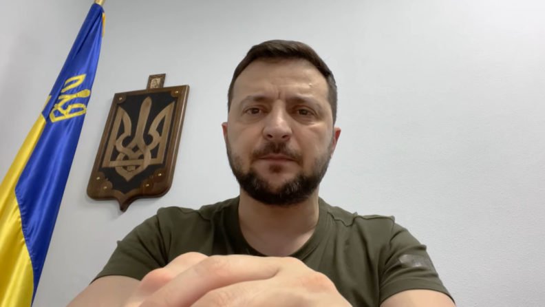 Переговоры по Азовстали и возвращение оккупированных территорий – главное из обращения Зеленского