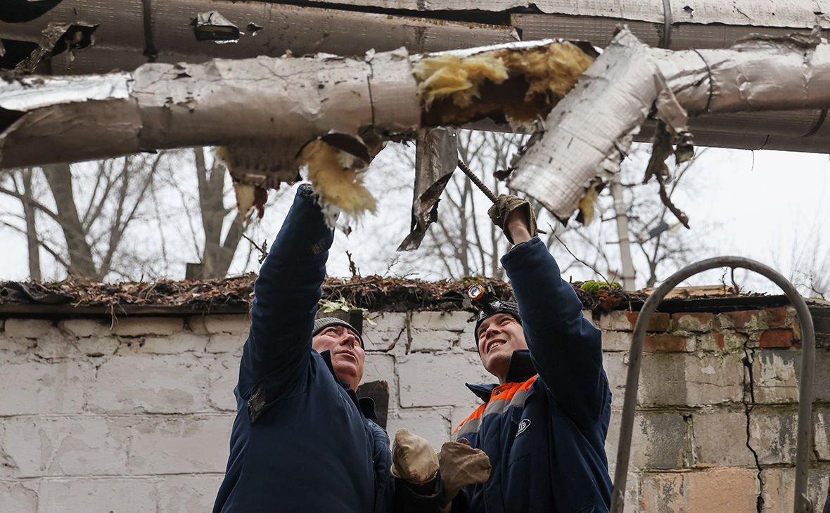 Путин, помоги”. Российских рабочих приехавших восстанавливать «ЛНР», «кинули» на зарплату. Видео