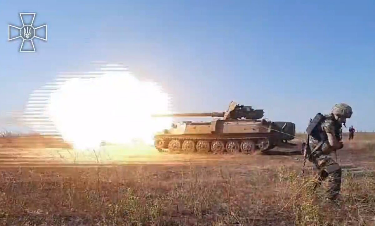 Украинские бойцы показали свою уникальную разработку, собранную из трофейной техники РФ