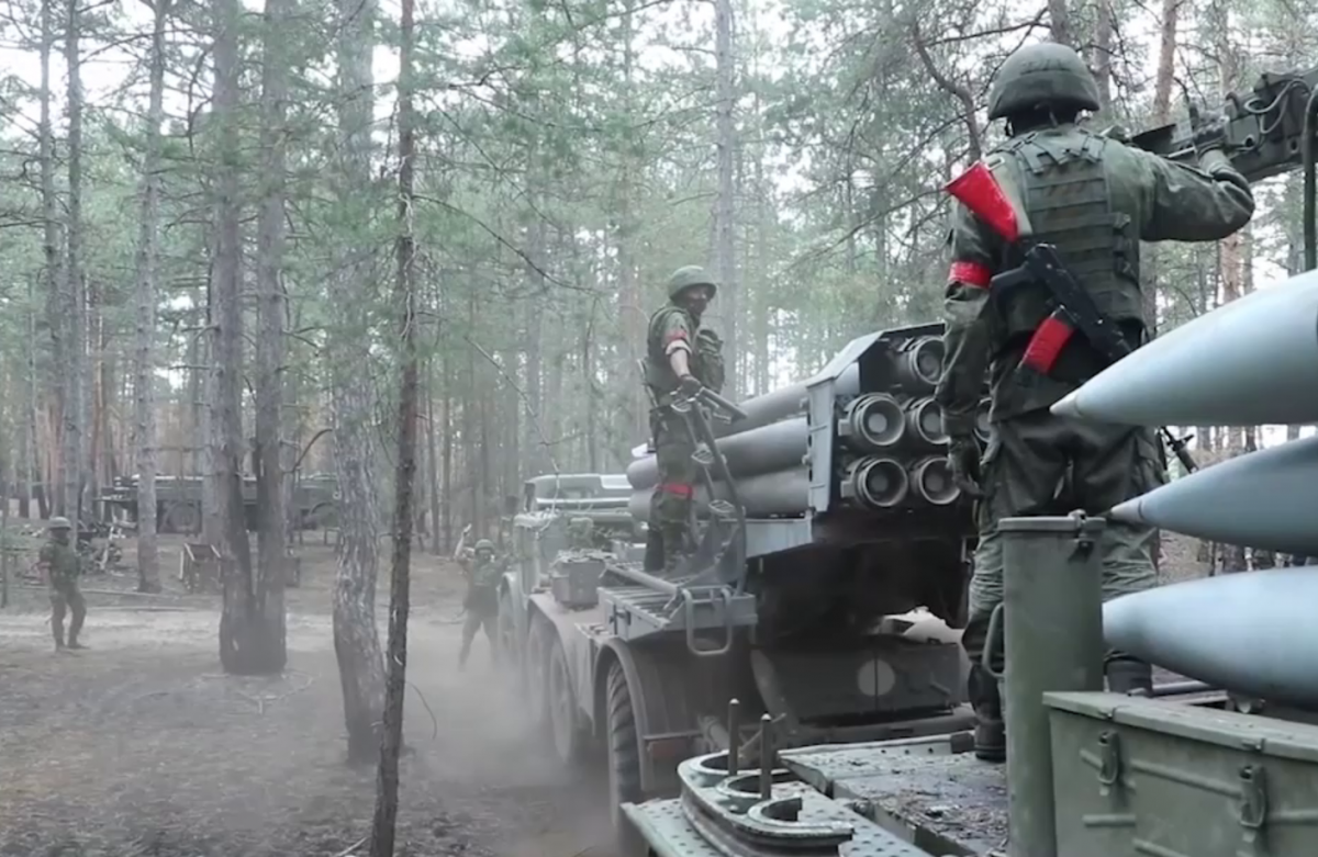 Оккупанты в панике гонят технику на Херсонщину, в их госпиталях аншлаг - Соболевский