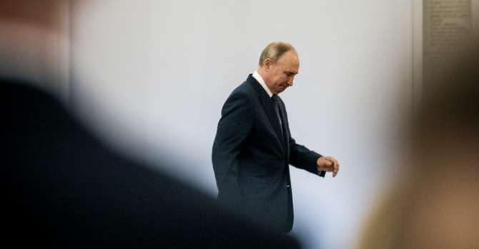 Путин уже немало сделал, чтобы стать могильщиком РФ. Осталось только запустить процессы распада России и гражданскую войну