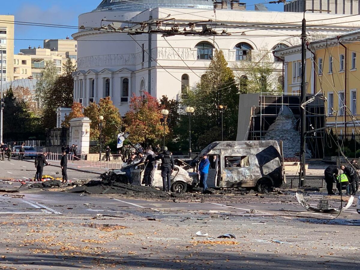 Залужный показал схему утренних ударов России по Украине