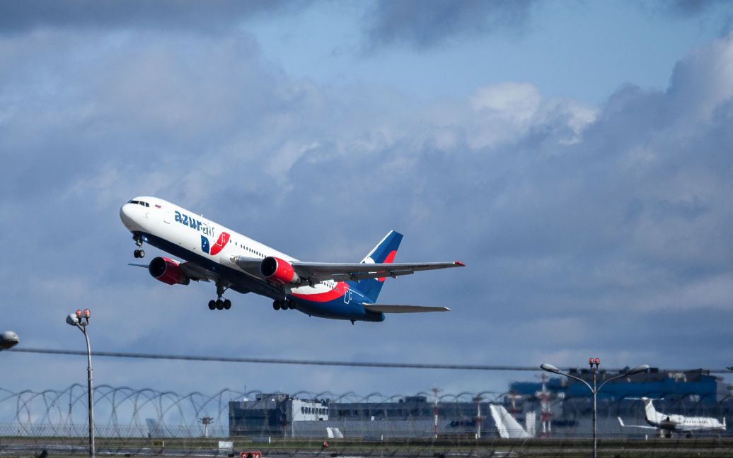 В России пилота самолета мобилизовали прямо на взлетно-посадочной полосе