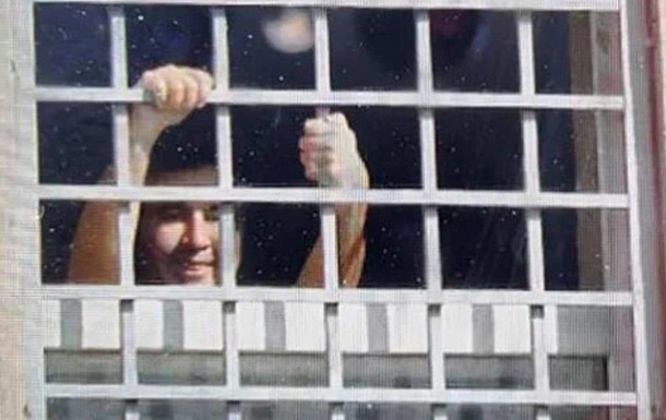 В Грузии отравленного Саакашвили доводят до измождения: фото и видео из больницы