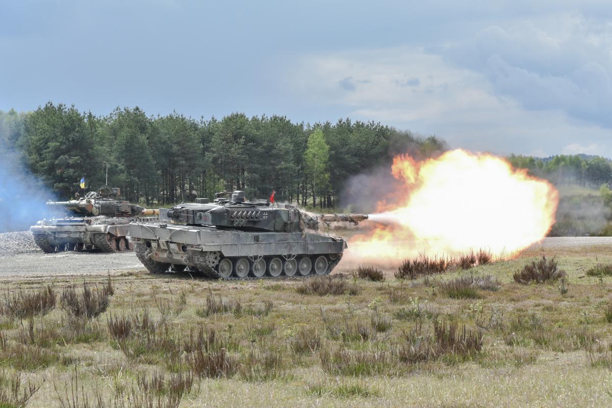 На «Рамштайне» не согласовали поставки в Украину танков Leopard 2, но Берлин дал обещание