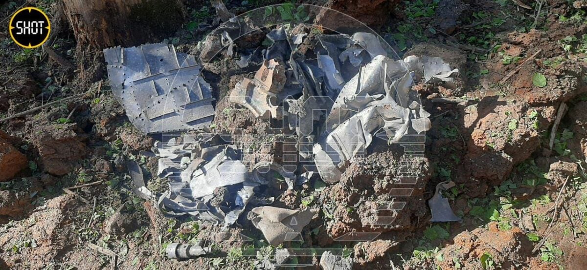 Недалеко от Москвы на трассе упал и взорвался беспилотник. Взрыв слышали в нескольких городах