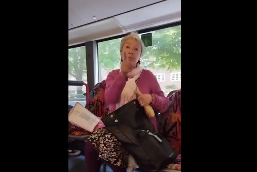 "Ты скандал провоцируешь": в Германии неадекватная россиянка набросилась на украинку (видео)