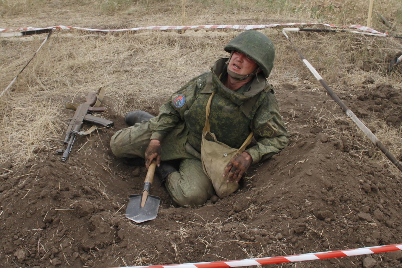 "Просто на убой отправляют": военные РФ скулят, что с позиций никто живым не возвращается. Аудио