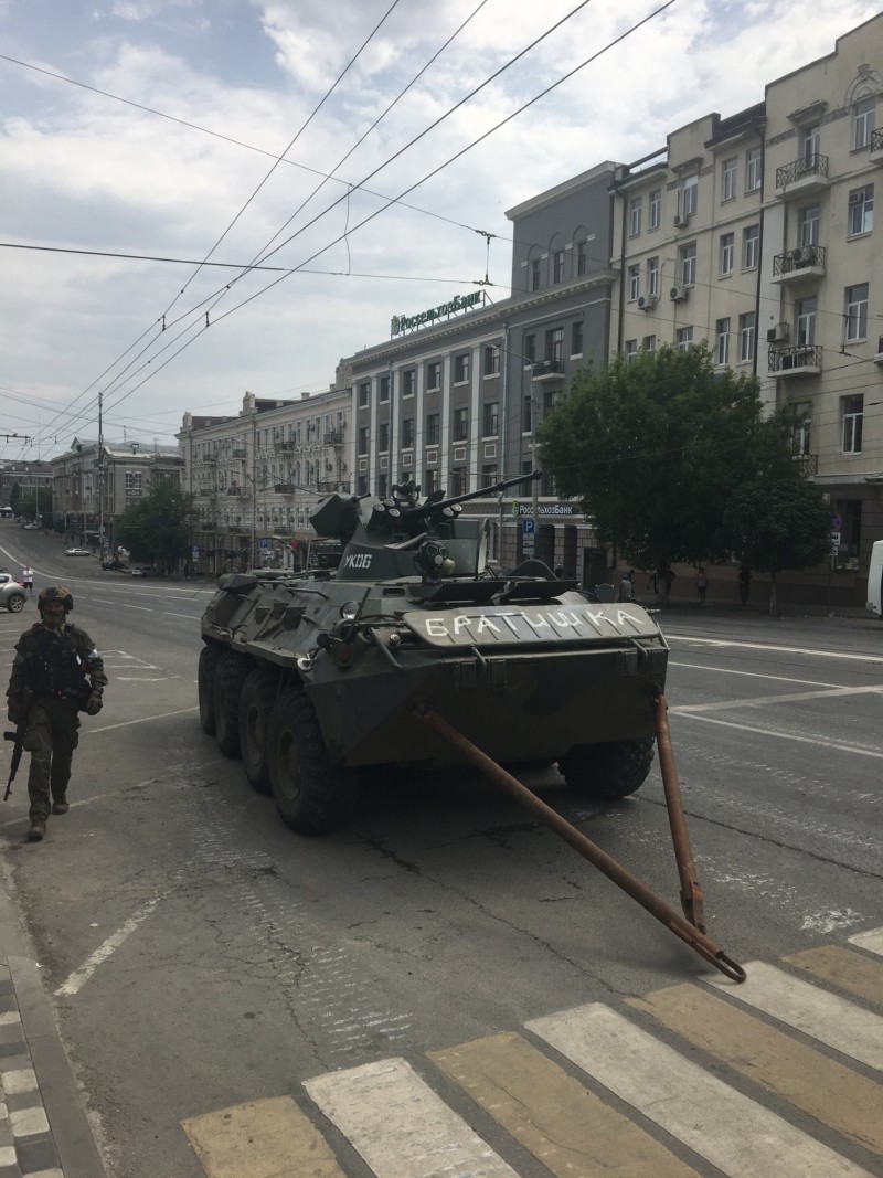 «Власть валялась на асфальте…»