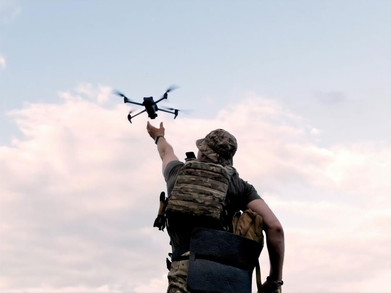 Залужный опубликовал видео работы подразделения ударных БПЛА 47-й ОМБр