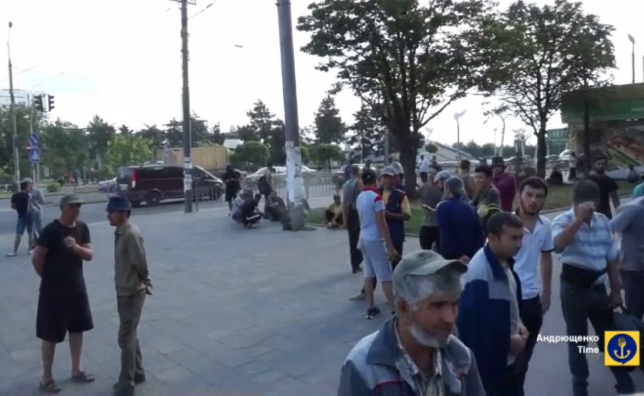 Россия возродила рынок рабов в оккупированном Мариуполе, как при СССР