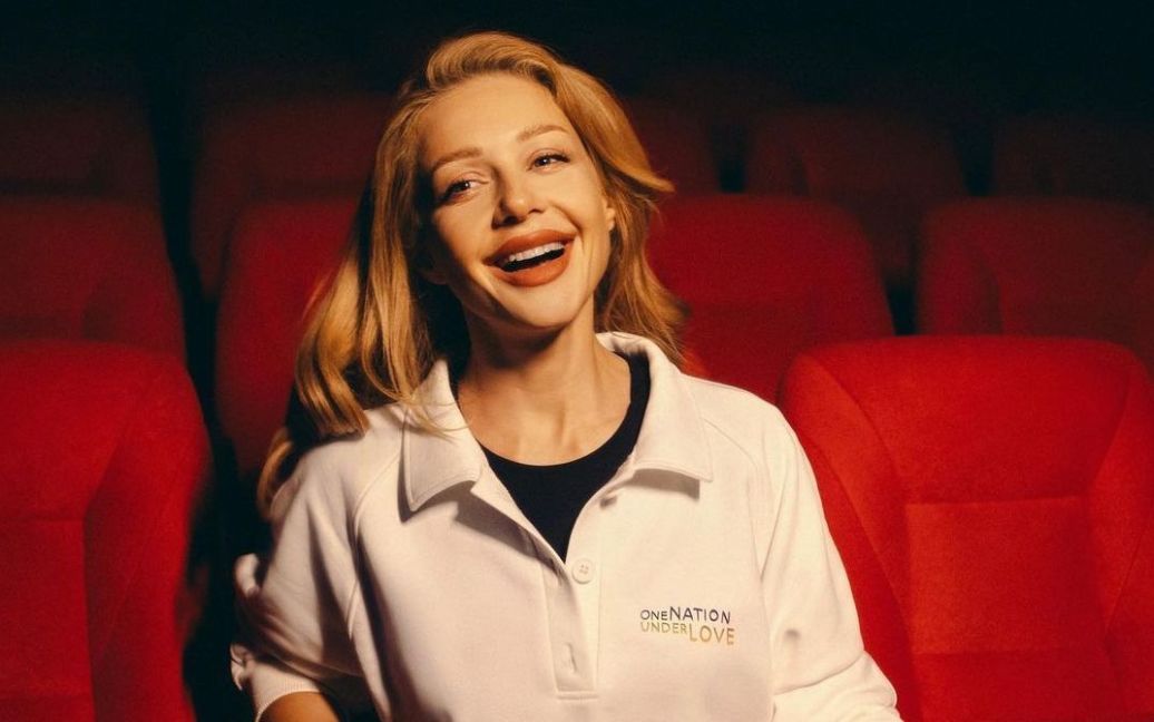 Хиты Тины Кароль "Выше облаков" и "Ноченка" перевели на украинский язык: как теперь звучат песни