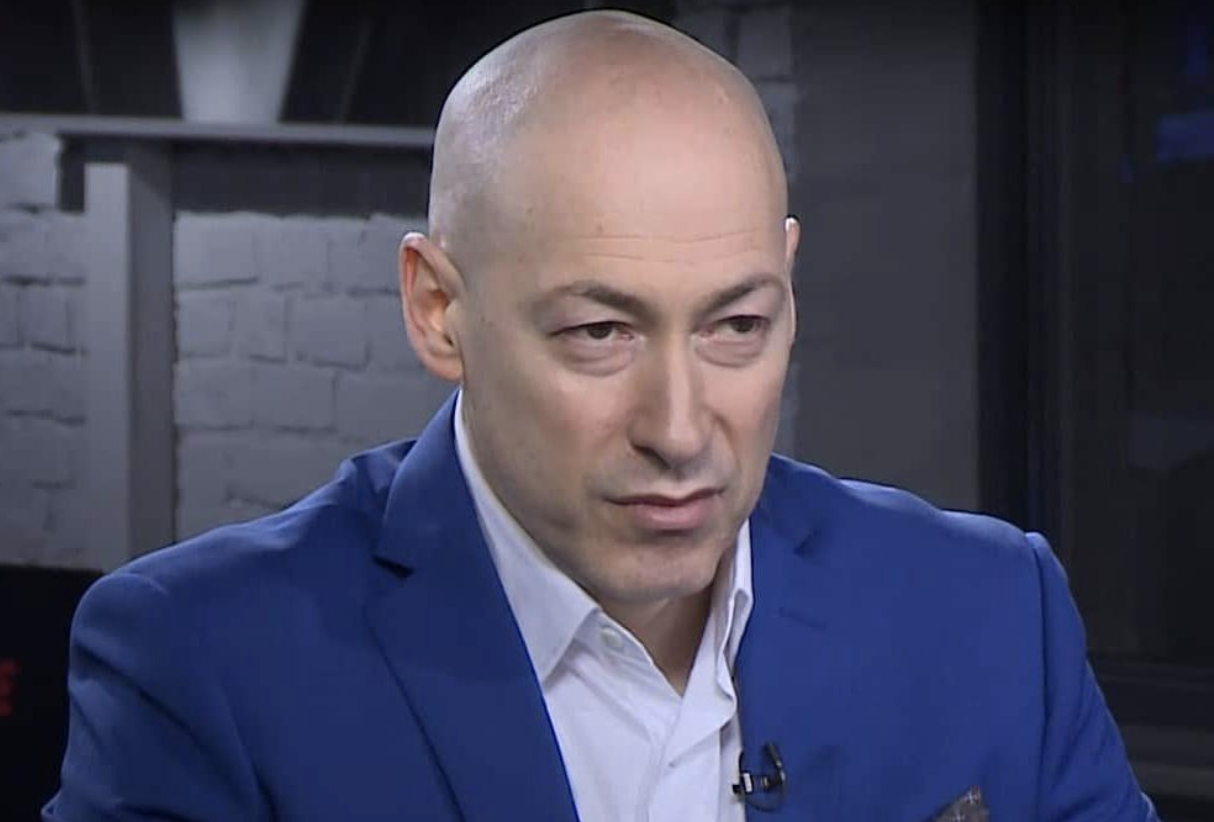 Кем на самом деле оказались люди в военной форме, с которыми у Гордона на Крещатике произошел конфликт. Видео