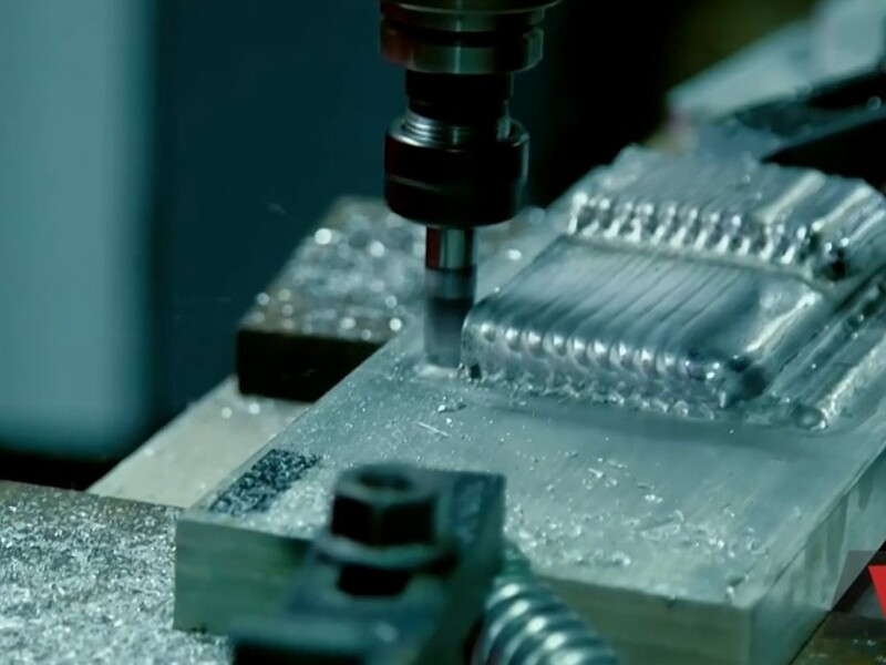 США передали Украине промышленные 3D-принтеры размером с грузовик. Они могут печатать запчасти для военной техники