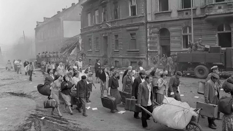 «И бросились в этот день вон из Москвы…»