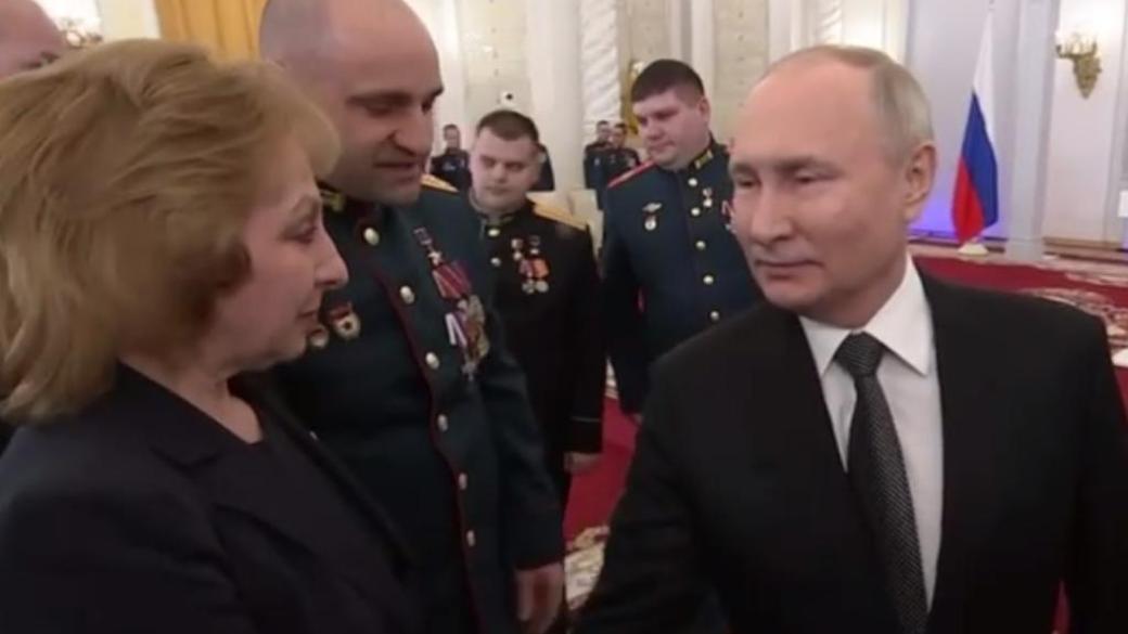 "К нему несколько дней подойти не могли, боялись": паблик рф рассказал, что посоветовали Путину по выборам в РПЦ
