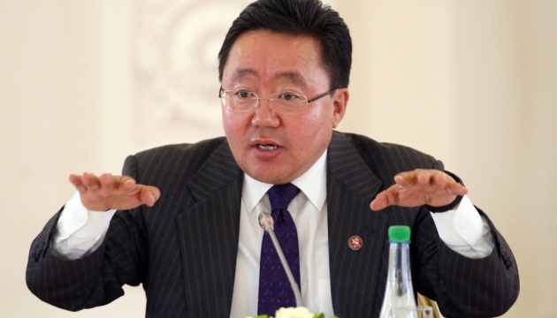 Экс-президент Монголии Элбэгдорж высмеял "сильно выпивающую даму из МИДа РФ": "Алкоголь повлиял на её разум"