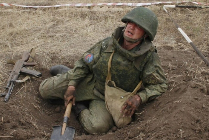 "По документам стоим в Крыму": оккупант пожаловался, что его "кинули" с выплатами, и рассказал о "мясных" штурмах