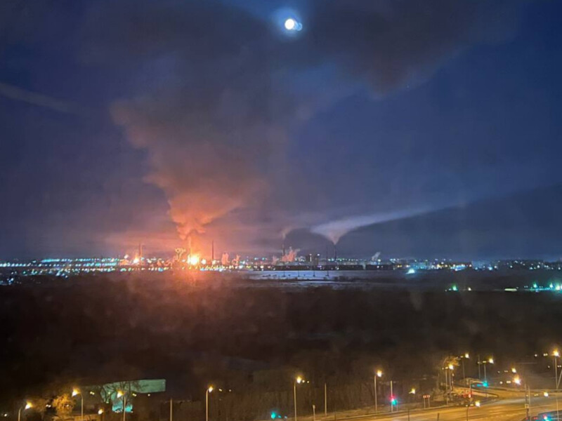 Точно в цель: опубликовано видео удара по Куйбышевскому НПЗ в РФ
