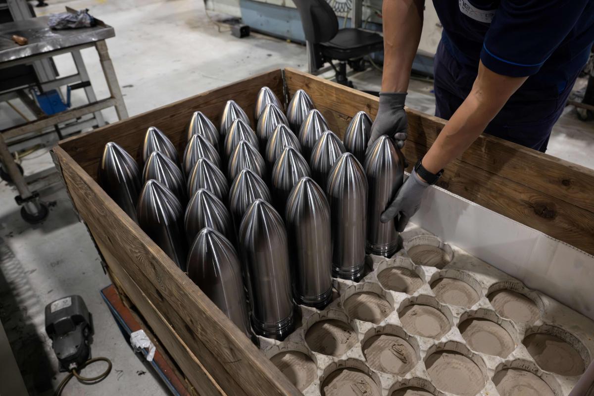 Некоторые - тайно: в Чехии назвали количество стран, которые закупают боеприпасы для ВСУ