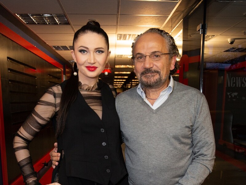 Войска Макрона на пути в Украину, Путин убирает Шойгу, правда о конце войны. Стрим Бацман с Шустером.