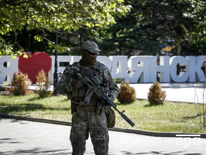 Пустые пляжи, понаехавшие буряты и российские военные на турбазах: во что оккупанты превратили побережье Азовского моря