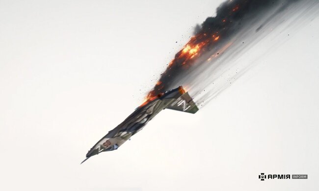 Украинские защитники в Донецкой области сбили российский штурмовик Су-25 (Видео)