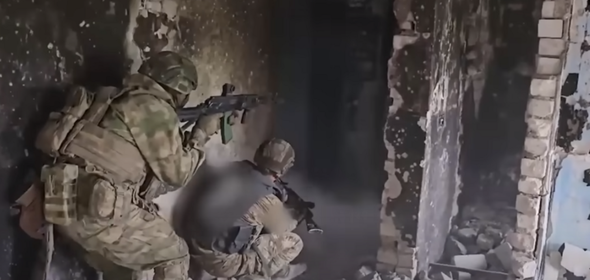 "Был охранником в магазине": оккупант пожаловался на командира, который гнал подчиненных "на убой", чтобы засветиться на ТВ. Видео