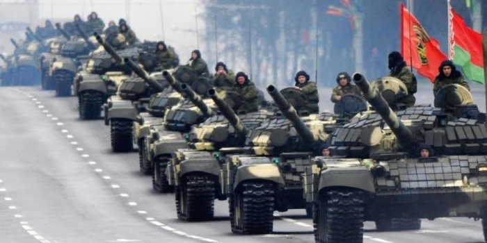 Военные арсеналы Беларуси истощены – Лукашенко передает России технику из действующих подразделений