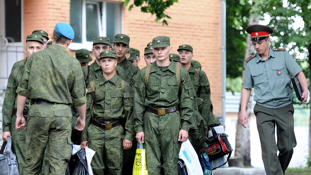 Белорусский офицер: В армии началась паника