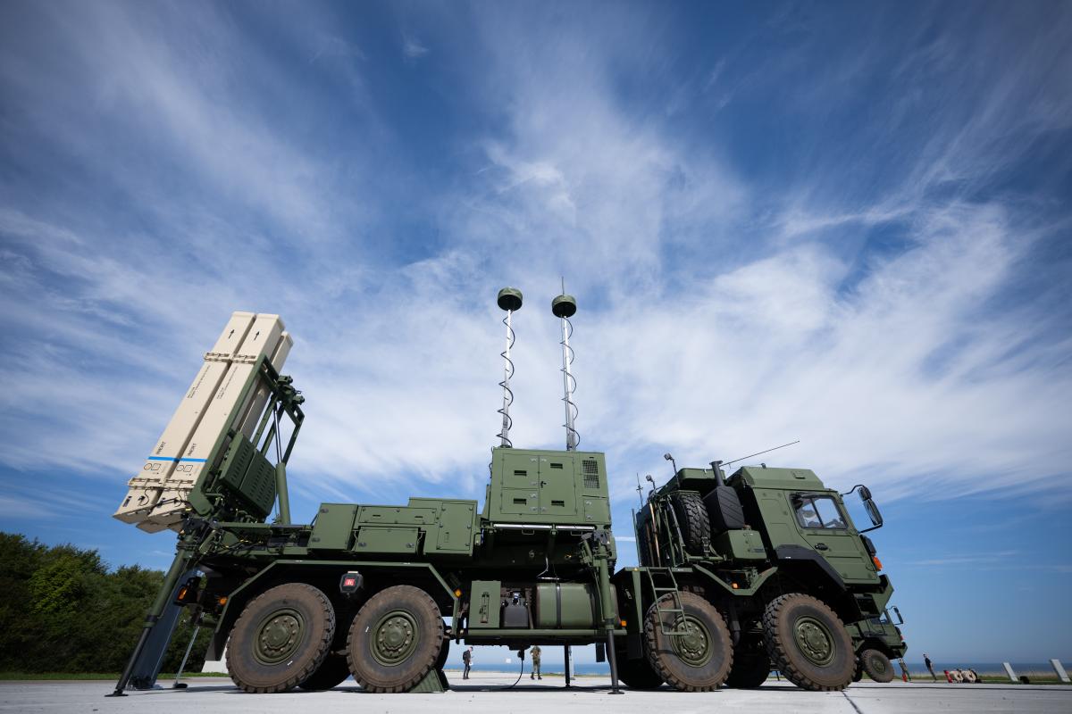 IRIS-T, дроны и не только: Германия объявила о выделении новой помощи Украине