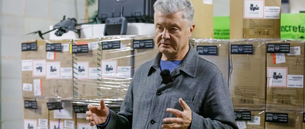 Их очень ждут на фронте: Порошенко купил для военных ночных "Мавиков" больше, чем государство