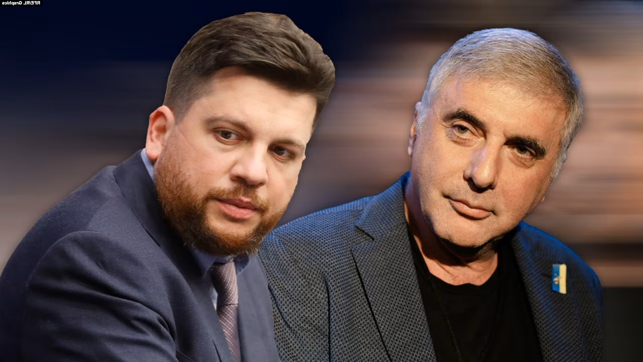 Российская оппозиция отрастила боевое крыло. Правда, бьют своих