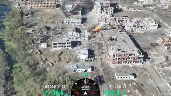 Подразделения ГУР освободили от оккупантов Волчанский агрегатный завод (Видео)