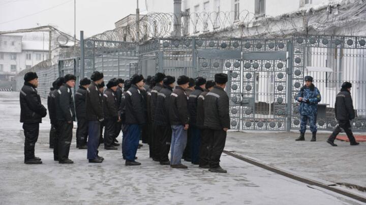 РосСМИ: В РФ планируют отправить на войну против Украины 40% подсудимых