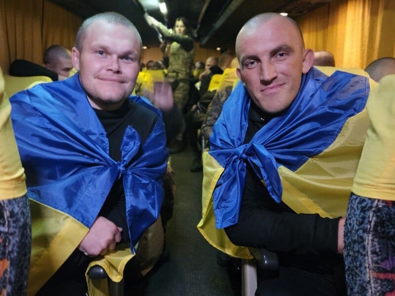 Украина вернула из российского плена 95 защитников. Половина из них получили "приговоры" в РФ.