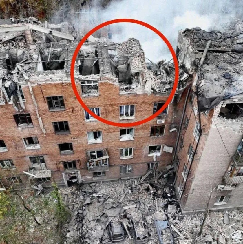 "Папа, уходи отсюда, на тебя плиты завалятся": появилось видео из квартиры, пострадавшей в результате удара РФ по Кривому Рогу