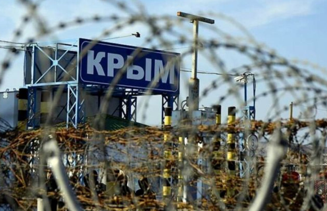 Размещают фото на автобусных остановках: в Симферополе ищут солдат-беглецов