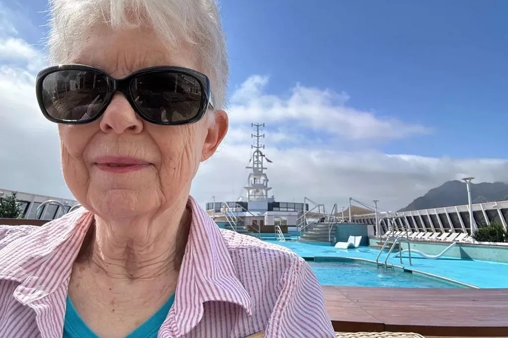 77-летняя американка продала все свое имущество, чтобы отправиться в «бесконечный круиз»
