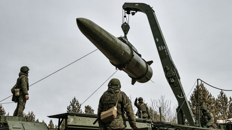 Британский эксперт считает, что Путин может применить ядерное оружие. В СНБО прокомментировали