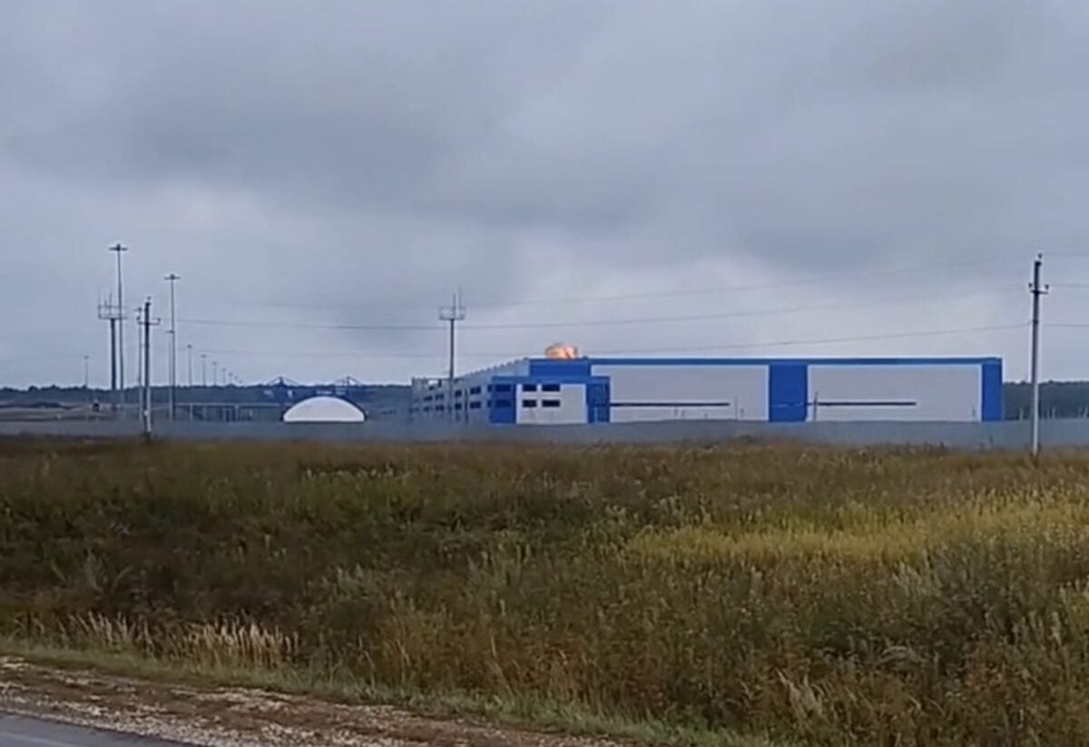 Дроны снова атаковали терминал хранения «Шахедов» в Елабуге