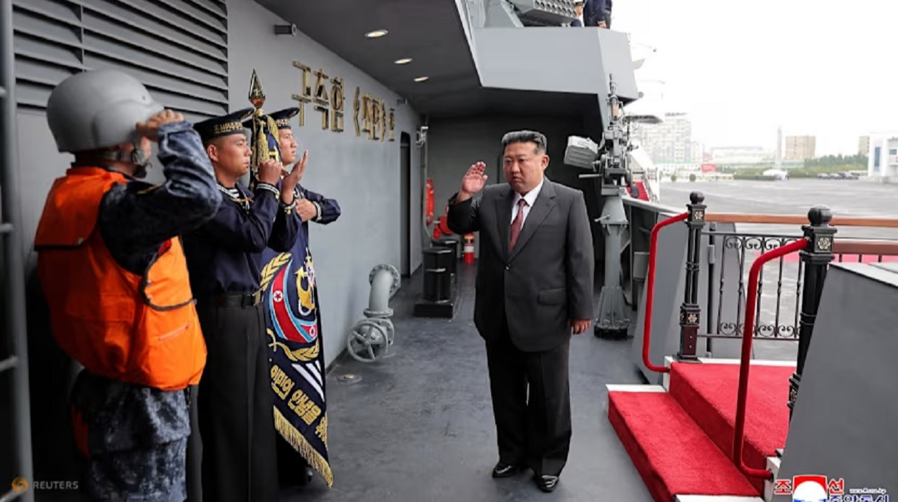 СМИ: Почти два десятка моряков в КНДР попали в больницу после банкета в честь Ким Чен Ына