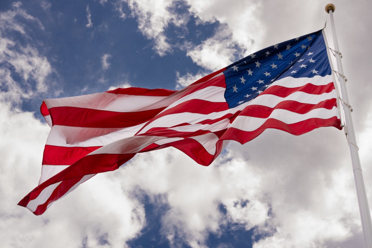 СМИ: Администрация Трампа готовится депортировать десятки украинцев