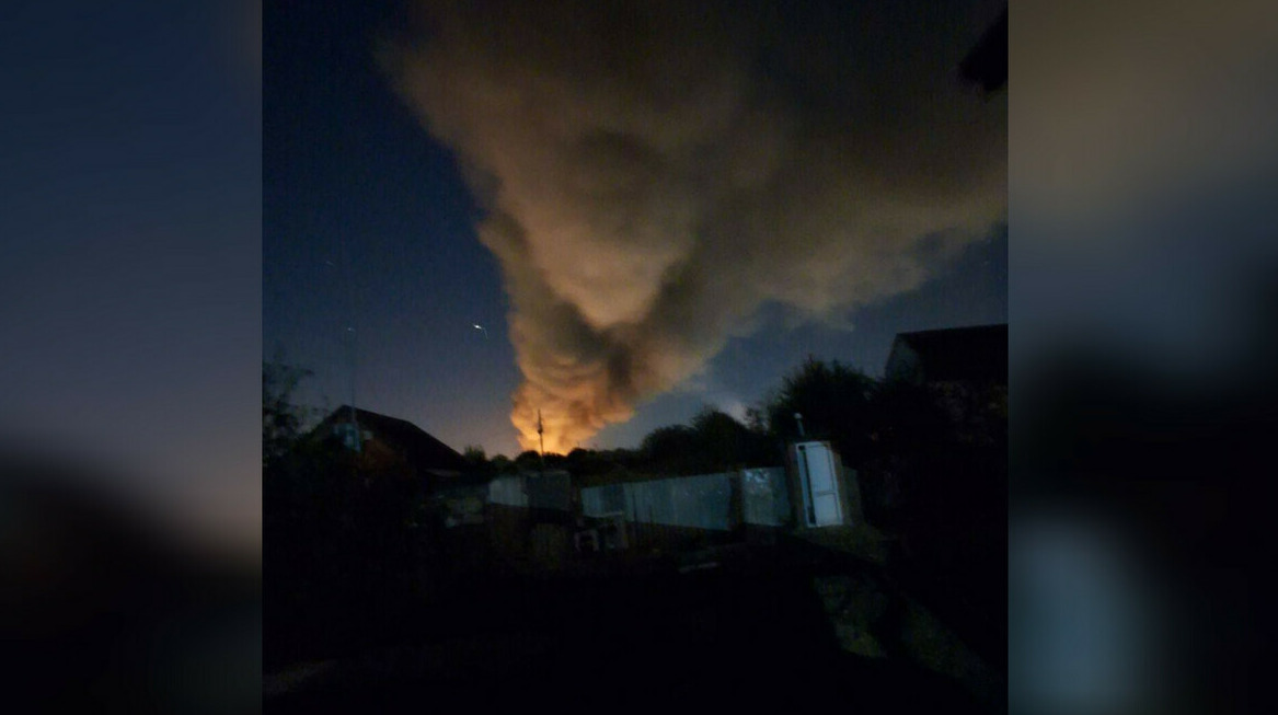 Украинские дроны атаковали очередной НПЗ в Краснодарском крае: зафиксированы прямые попадания. Видео