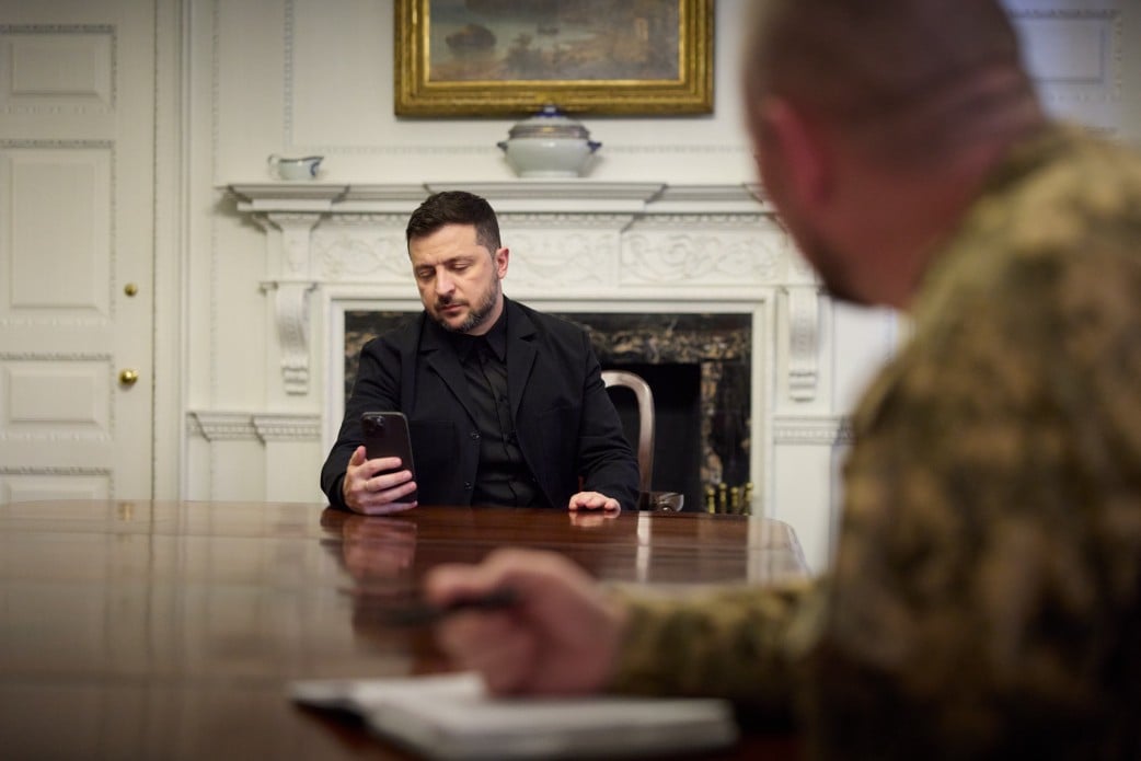 СМИ: Посланники Трампа хотели, чтобы Зеленский согласился сдать Донбасс по телефону