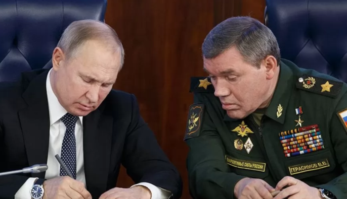 "Купянск Шредингера". Доклады генералов убеждают Путина, что он скоро выиграет войну – Financial Times