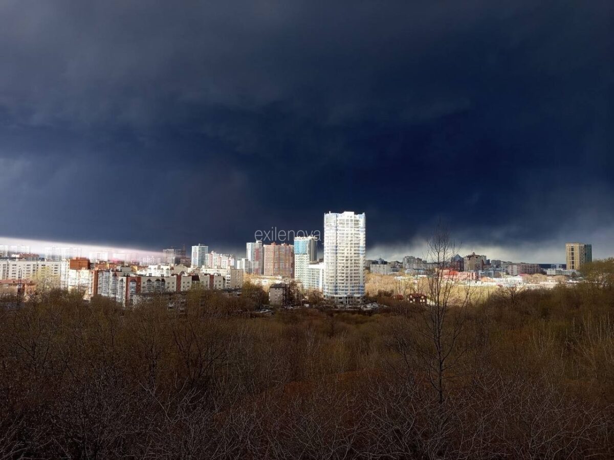 Дроны атаковали НПЗ в российских Орске и Перми