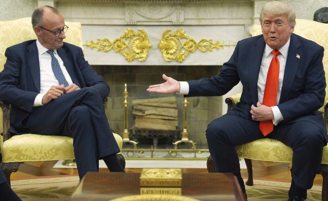 "Кипел от злости". Трамп так обиделся на одно заявление Мерца, что решил вывести из Германии пятую часть американского контингента